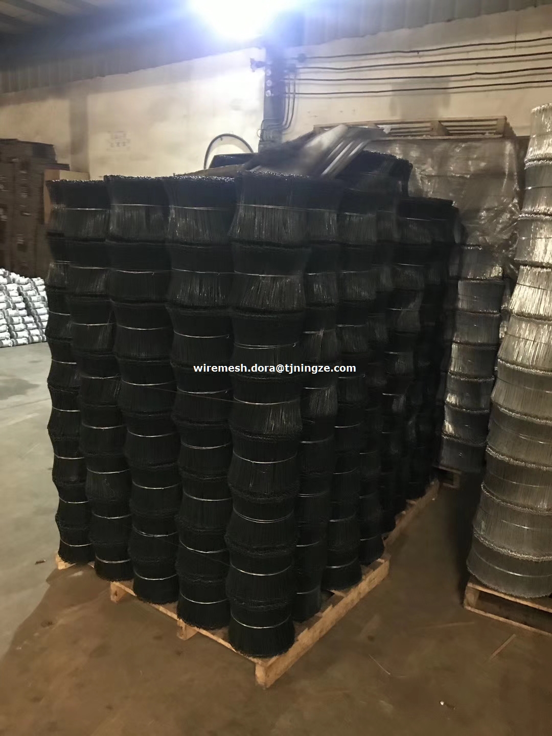 BLACK ANNEALED LOOP WIRE